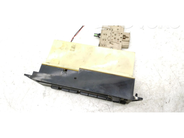 Блок управления климат-контролем Mazda 323 F