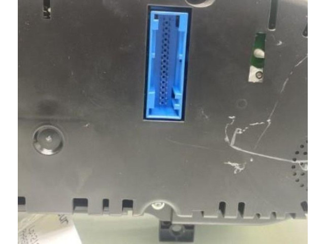 Панель приборов Audi A1