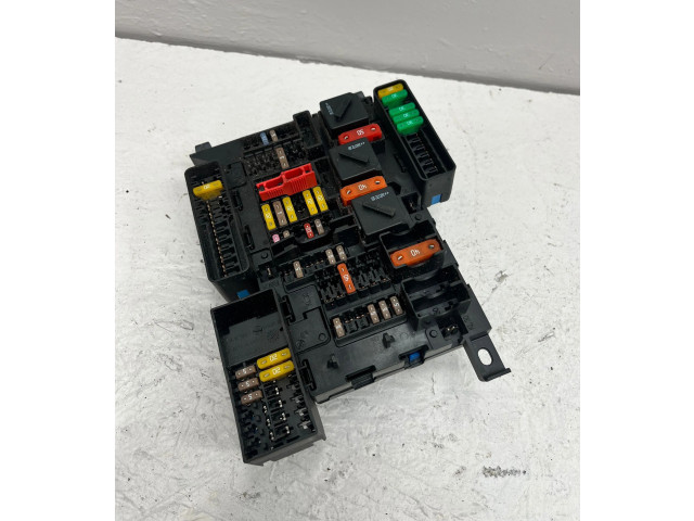   Pojistková skříňka 927035501   BMW 2 F46 2016