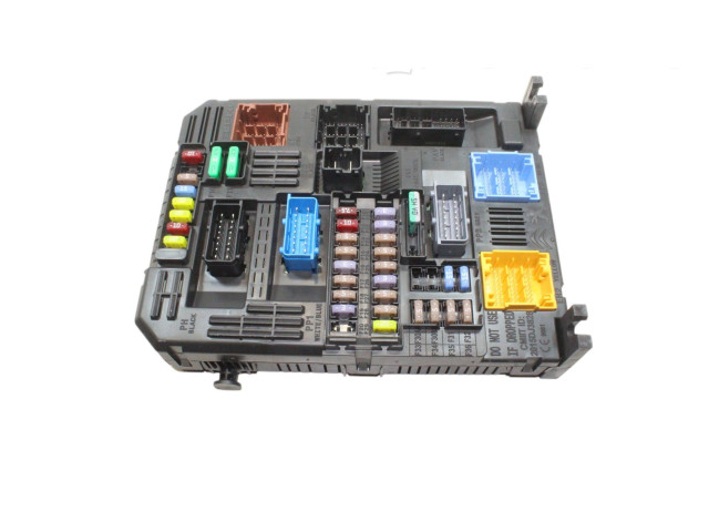 Блок предохранителей Peugeot 2008 II 2019 - года