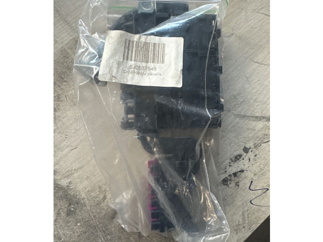 Рулевая рейка  Блок предохранителей 5J0937548   Skoda Roomster (5J) 2006 - 2015 года