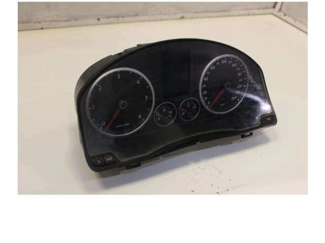 Přístrojová deska Volkswagen Tiguan 2008 5N0920870D