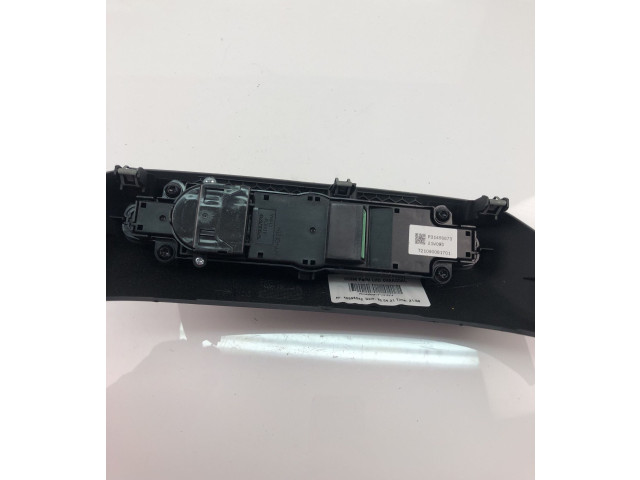 Блок управления климат-контролем P31456673, UK1475   Volvo XC90