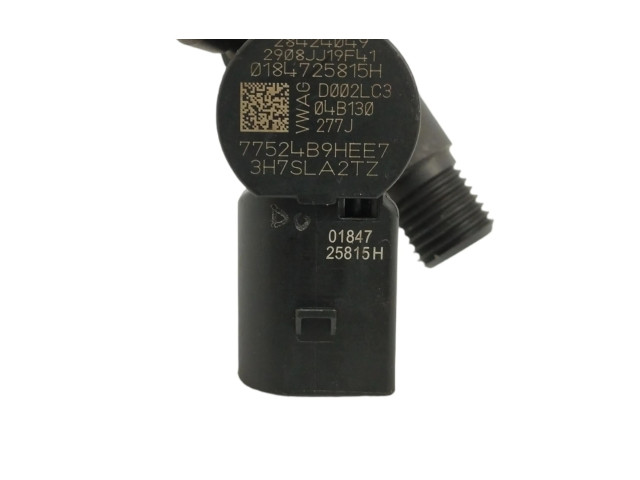 Vstřikovač 04B130277J Seat Ibiza IV (6J,6P) CUSB