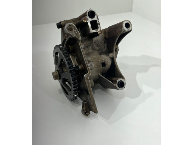 Масляный насос   03D115105  Skoda Fabia Mk2 (5J) 