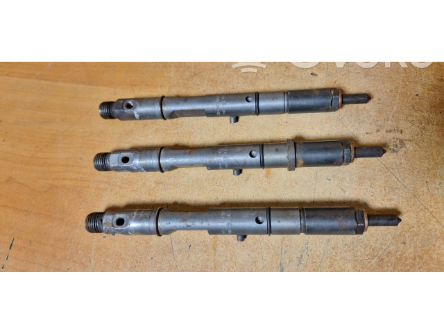 Форсунка 059130201f, 0432133797    Audi A6 S6 C5 4B   