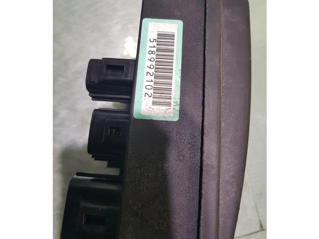 Блок предохранителей AW93-14A073-BC, 518987029 Jaguar XJ X351