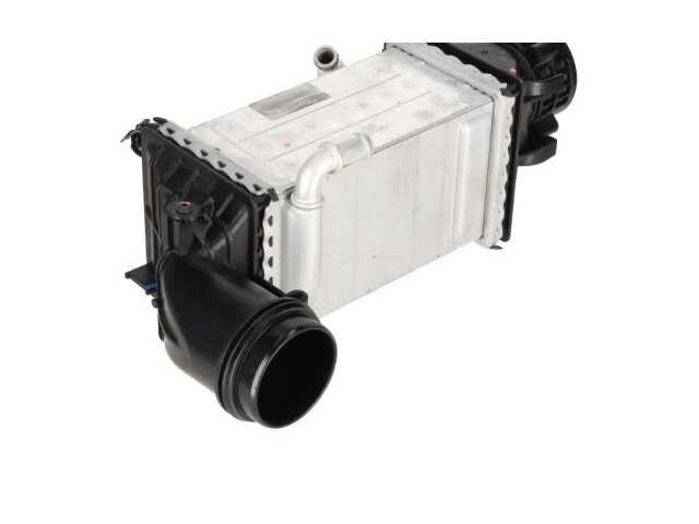 Интеркулер 04E145785 Volkswagen Golf VIII