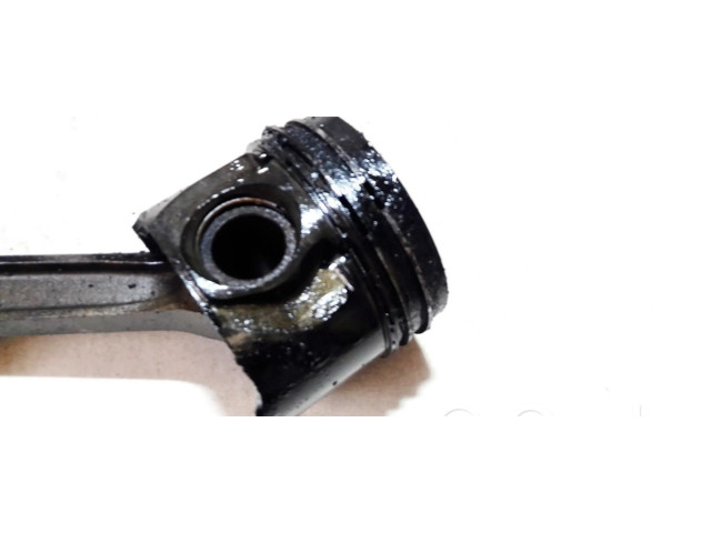 Píst 24655b Ford Mondeo Mk III pro naftový motor 2.0