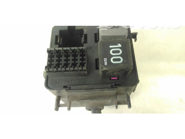 Блок предохранителей 1j0941391c Volkswagen Golf IV