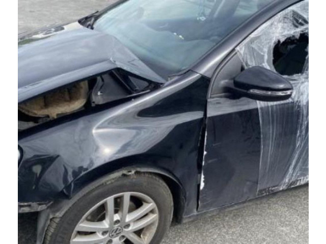 Панель приборов 5K0920871A Volkswagen Golf VI