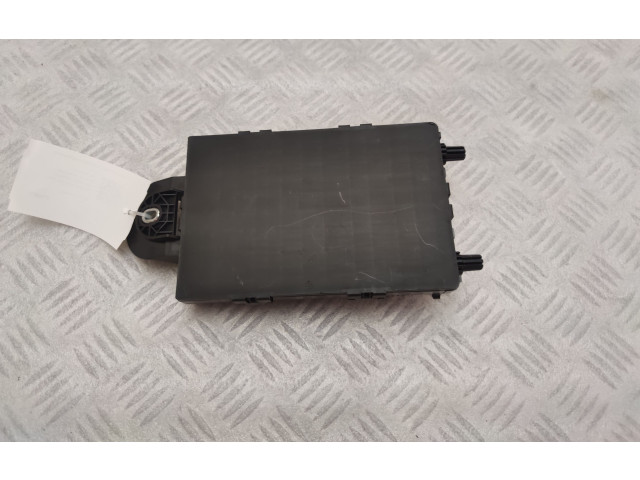 Pojistková skříňka 32142591 Volvo S90, V90 2021