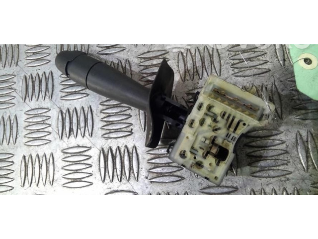 Ручка стеклоочистителей 7701051760   Renault Clio II