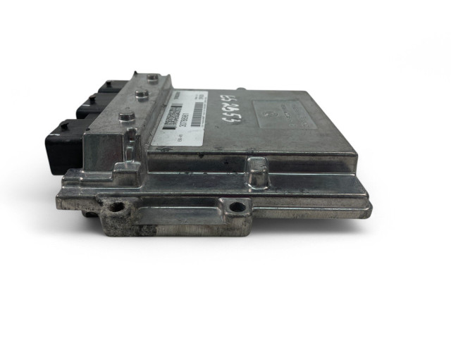 Блок управления двигателем Блок управления 30788961   Volvo C30