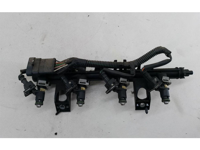 Топливная рампа Renault Clio III для двигателя D4F784