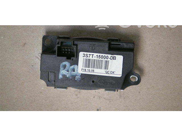 Экран/ дисплей / маленький экран 3S7T-15000-DB Ford Mondeo Mk III