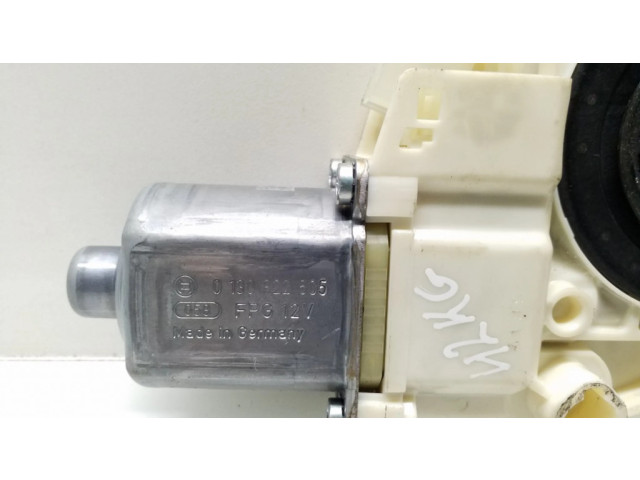 Задний двигатель механизма для подъема окон