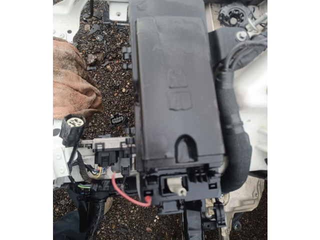 Блок предохранителей T4N11774 Jaguar XF X250