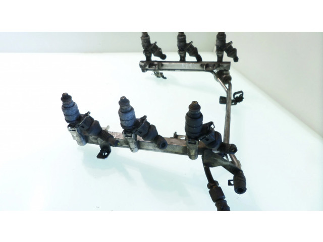 Vstřikovací lišta 078133681AJ Audi A6 S6 C5 4B pro benzínový / Газ motor 2.8