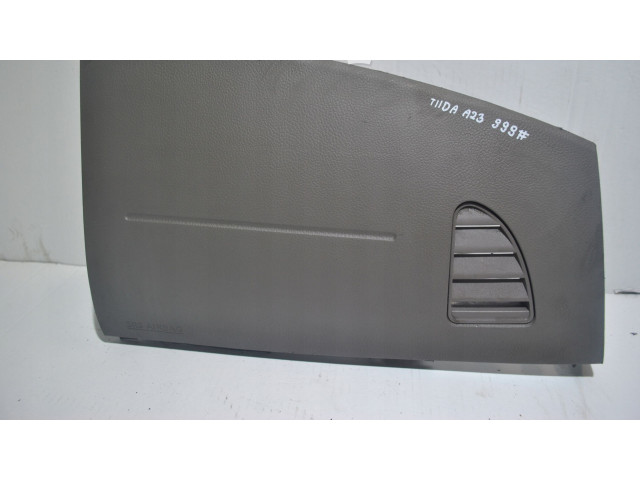 Подушка безопасности водителя    Nissan Tiida C11