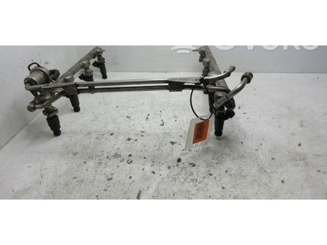 Vstřikovací lišta 077133681AA Audi A8 S8 D3 4E