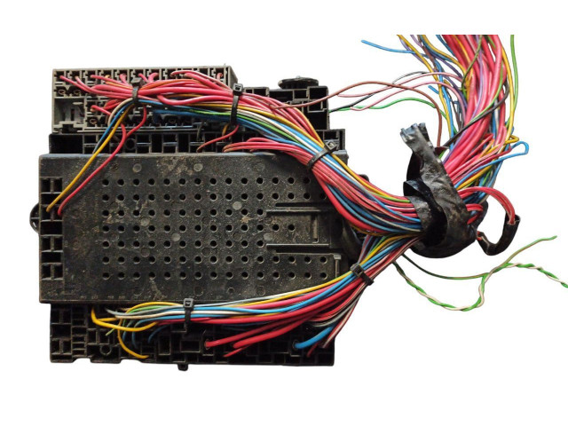 Блок предохранителей  0262010, 9401802   Volvo V70    