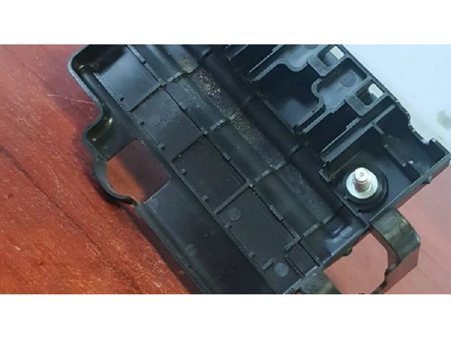 Блок предохранителей 10688710 BMW 1 E81 E87