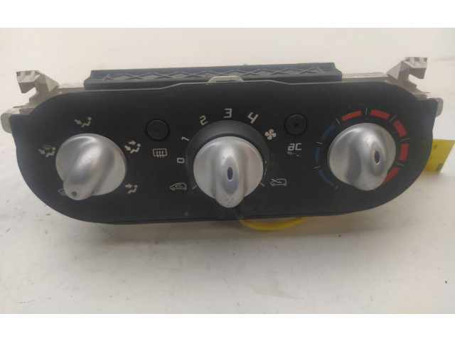 Блок управления климат-контролем    Renault Twingo II