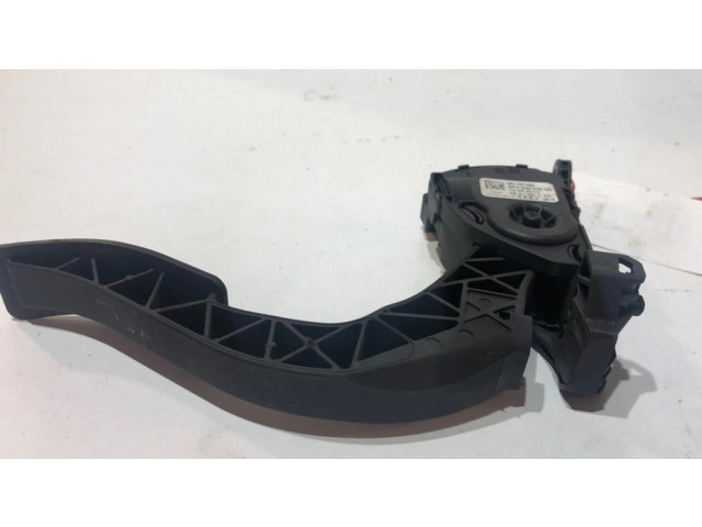 Педаль акселератора