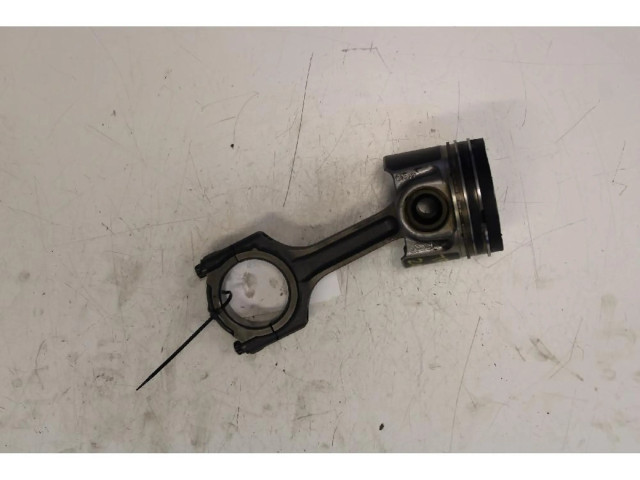 Píst Ford Transit - Tourneo Connect YNR6