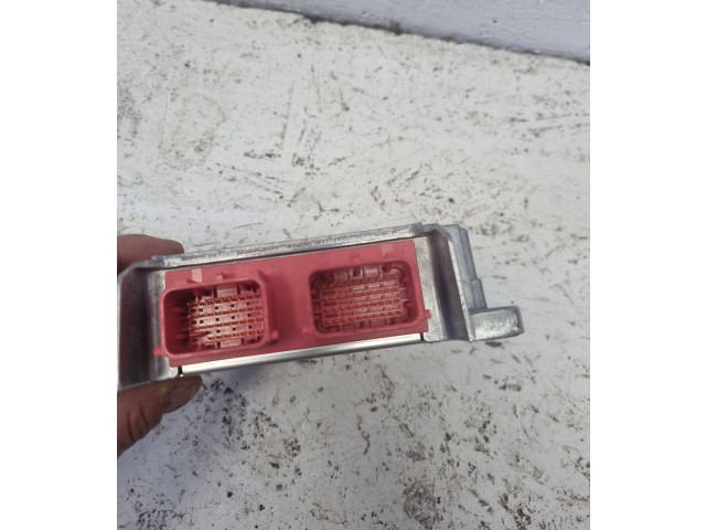 Řídící jednotka 1031643-00-b   Tesla Model S 2016