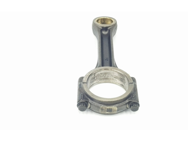 Шатун CRLB 04L105401A, 04L105401A    Skoda Superb B8 (3V)  