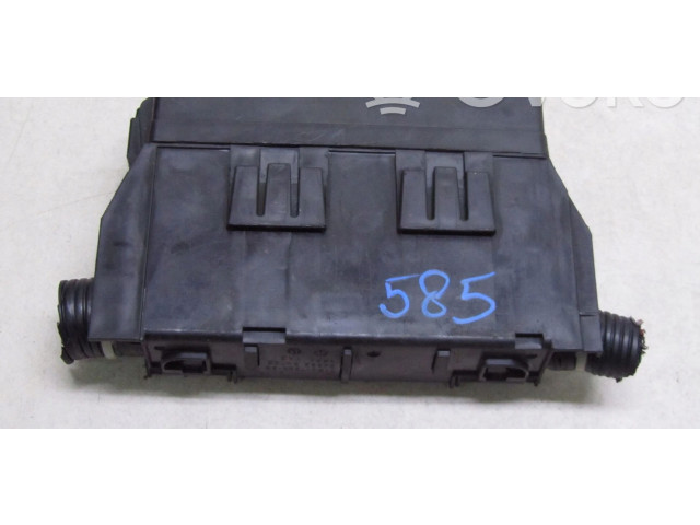 Pojistková skříňka Nissan Pulsar 2016