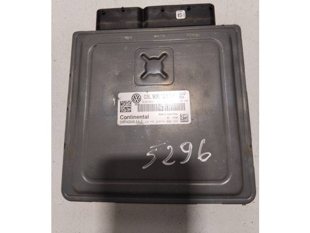 Řídící jednotka 03L906023FK, 5WP42648AA Volkswagen Caddy 2012