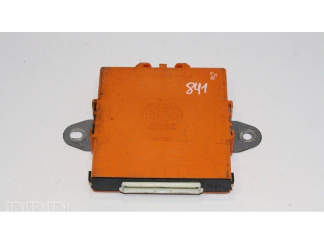 Блок управления 8967053120 Lexus IS 200-300