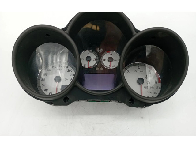 Панель приборов 156050197   Alfa Romeo GT       