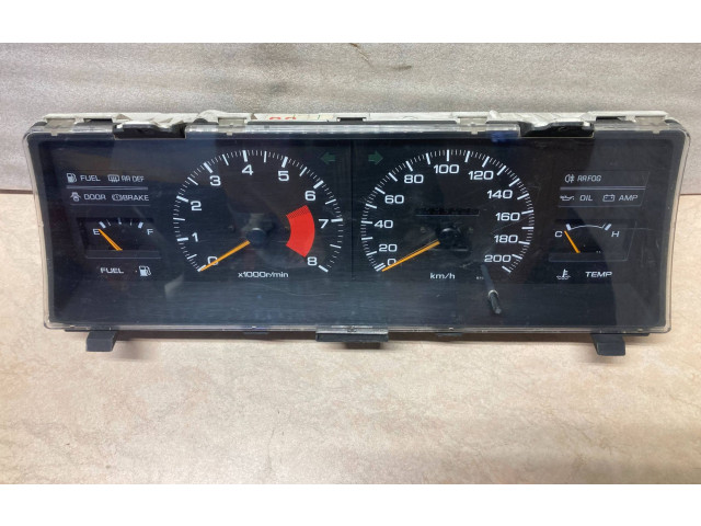 Přístrojová deska Nissan Sunny 1990 11201pb3000