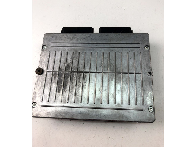 Блок управления двигателем Блок управления DE81300104   Hyundai Getz