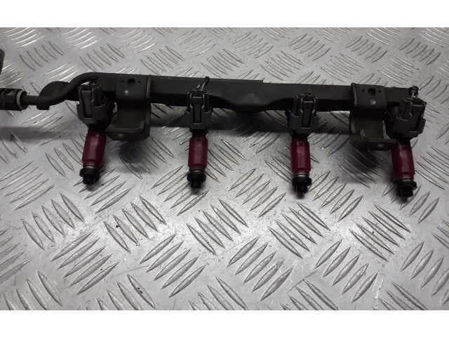 Топливная рампа Mazda 3 I