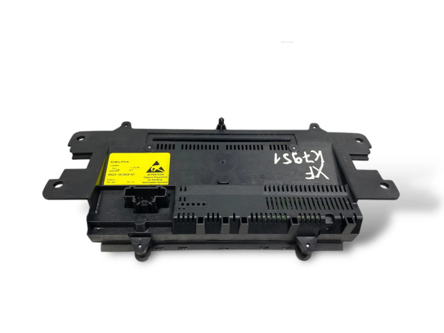 Блок управления климат-контролем 8X2318C858AE Jaguar XF