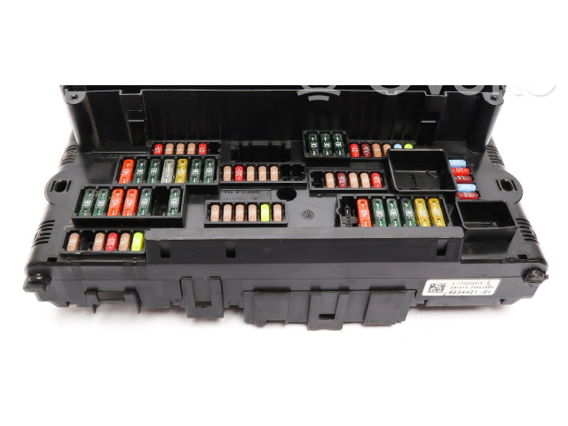 Блок предохранителей  9234421, 291010   BMW 5 F10 F11    