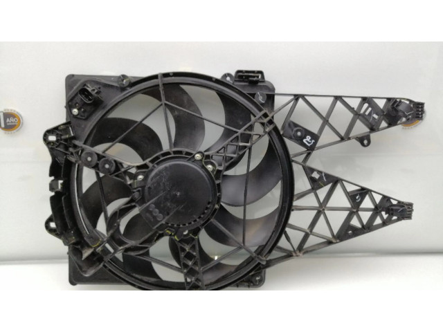 Вентилятор радиатора 00521017600 Opel Corsa E 1.2