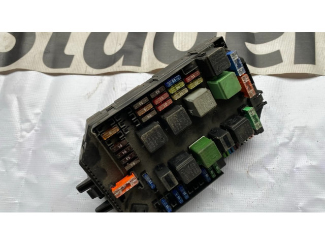 Блок предохранителей A2215403150, 2215403150   Mercedes-Benz S W221    