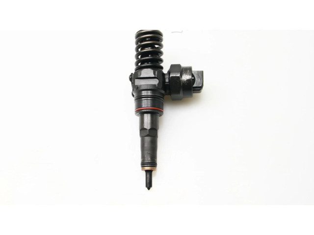 Форсунка 038130073AA    Volkswagen Bora  ALH,AGR 