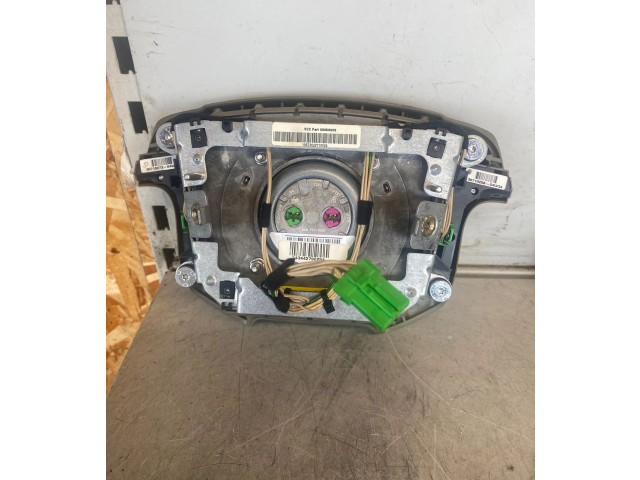 Подушка безопасности водителя 30698046, B2802E2900013   Volvo V70