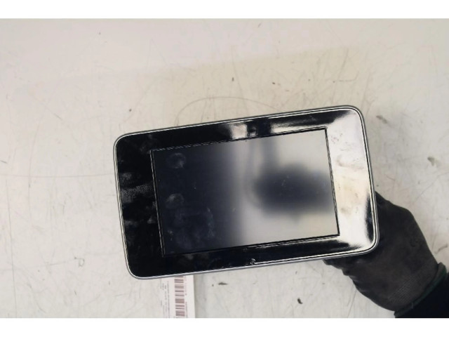 Дисплей       Mercedes-Benz C W205