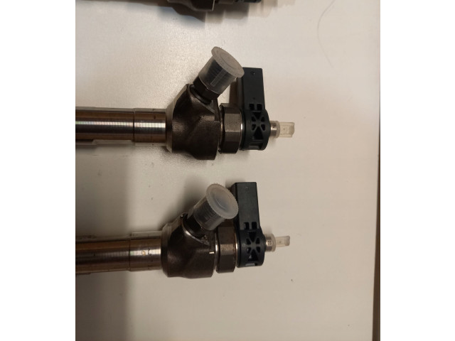 Vstřikovač 04L130277AE   Volkswagen Tiguan     