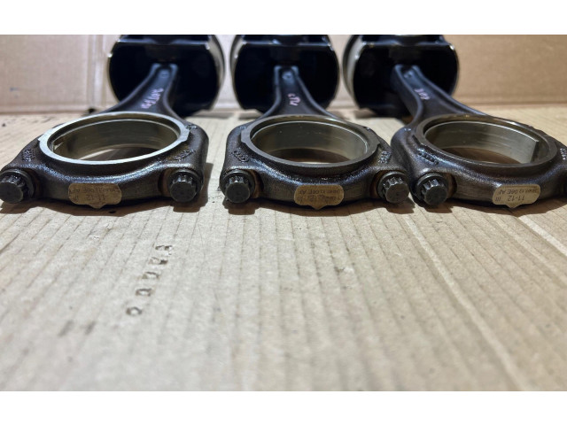 Píst Audi A8 S8 D4 4H