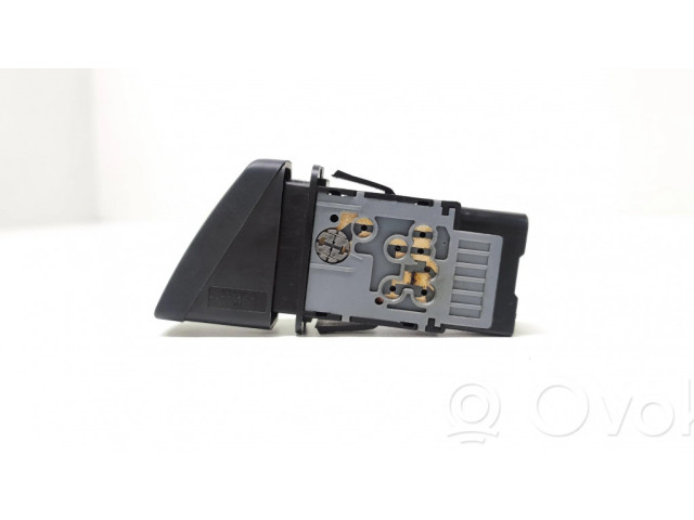 Включатель аварийных фонарей