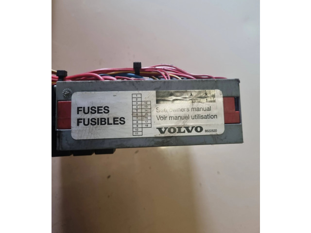 Блок предохранителей  08679899, 08696098   Volvo V70    
